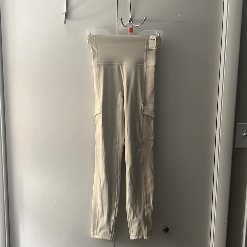 Aerie leggings with side pockets